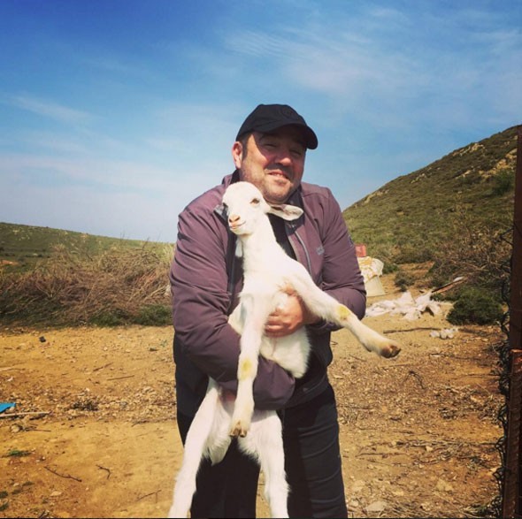 Ata Demirer�i evinden ettiler! Evini satmak zorunda kaldı! Temiz Magazin