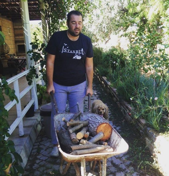 Ata Demirer�i evinden ettiler! Evini satmak zorunda kaldı! Temiz Magazin