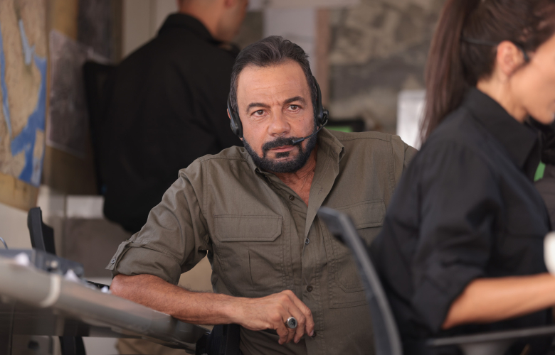 KEREM ALIŞIK ‘49’ FİLMİNDE  USTA BİR İSTİHBARATÇIYI CANLANDIRIYOR  