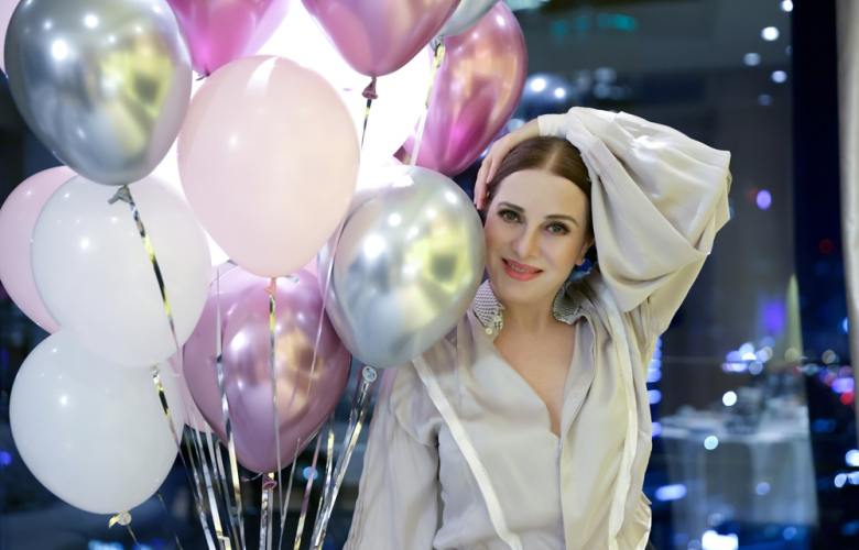 Zuhal Olcay "Kel Diva" ile turneye çıkıyor