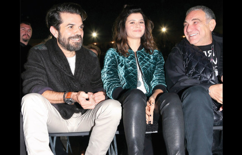 Beren Saat'den "Kürk Mantolu Madonna" göndermesi!