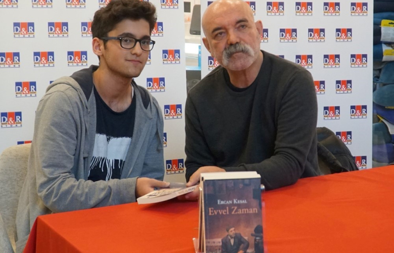 Çukur'un İdris Babasının imza gününe rekor katılım