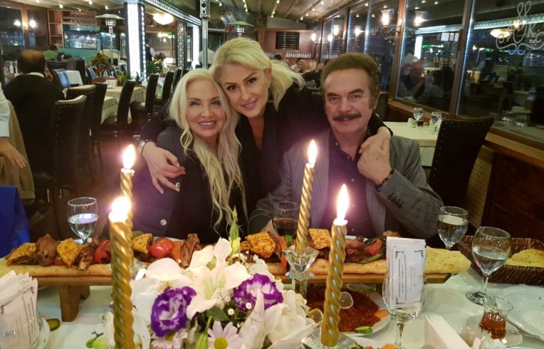 Muazzez Ersoy'dan Orhan Gencebay'a kebap ziyafeti