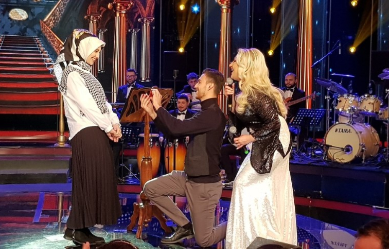 Canlı yayında evlenme teklifi