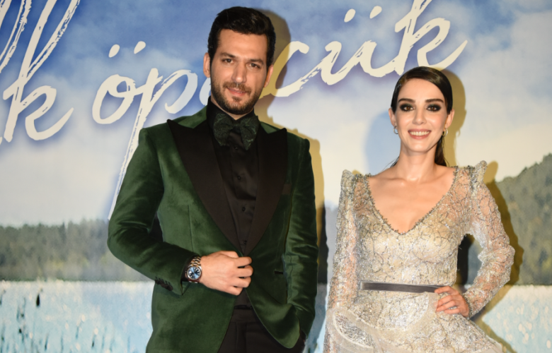Başrollerini Murat Yıldırım ve Özge Gürel'in paylaştığı "İlk Öpücük" filminin galasına ünlü akını!