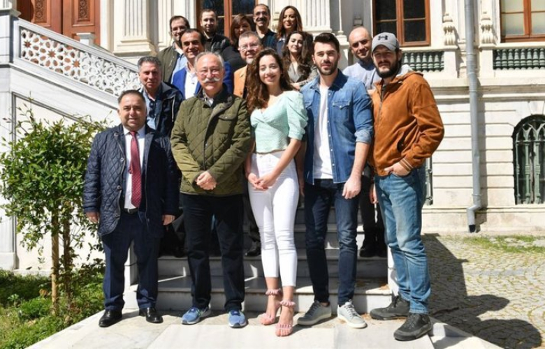 Hababam Sınıfı o meşhur merdivenlerde buluştu!