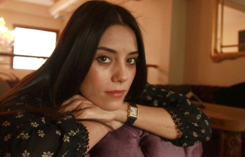 EVİNDE YANGIN ÇIKTI!