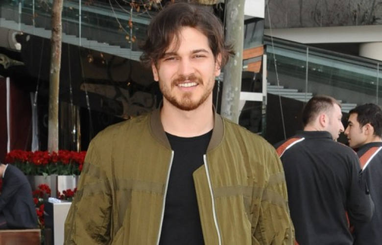 Çağatay Ulusoy Amerika'da ev aldı.