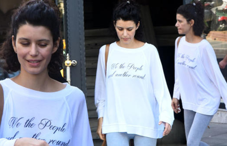 Beren Saat bir deri bir de kemik kaldı