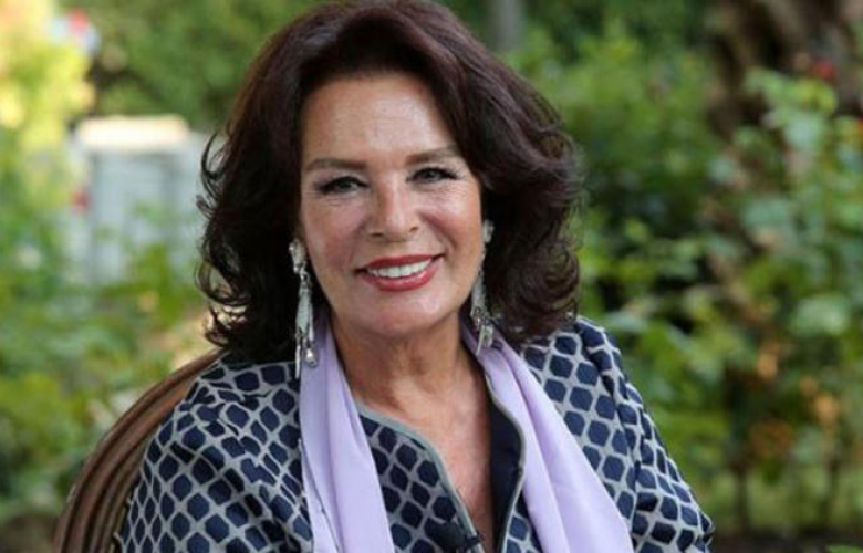 Hülya Koçyiğit teklif bekliyor