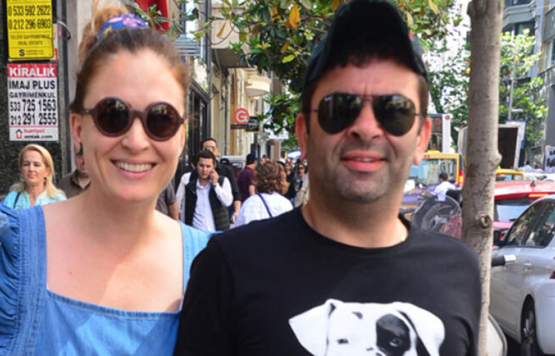 Ceyda Düvenci ile Bülent Şakrak'tan Fransa’da romantik tatil