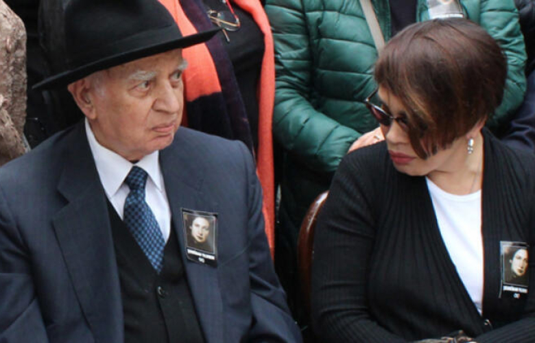 Sezen Aksu’nun babası taburcu oldu