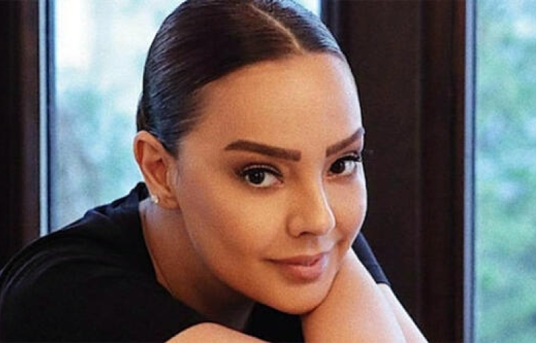 Ebru Gündeş, 10 yılda 280 kostüm ve 47 çift ayakkabı sattı