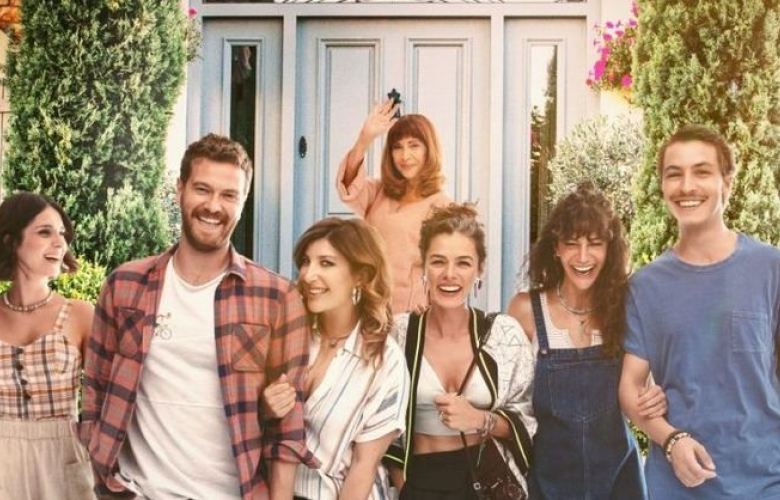 Dev kadro yılın en samimi filmi için buluştu! "Biz Böyleyiz" dostluk bağlarını anlatıyor!