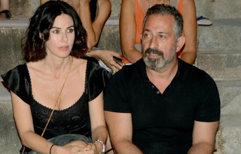 Defne Samyeli, Cem Yılmaz'ı sildi 
