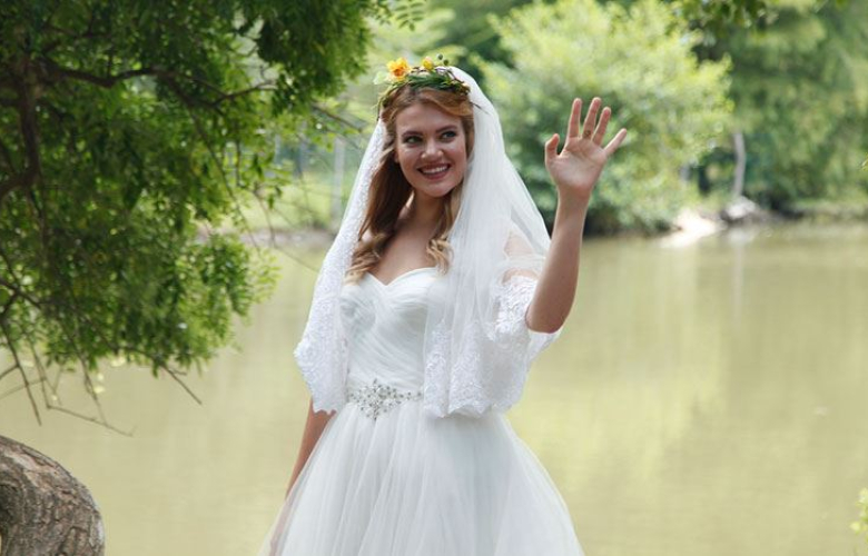 Derya Şensoy gelin oldu