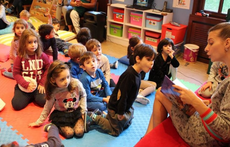 Tuba Ünsal çocuklara kitap sevgisi aşıladı