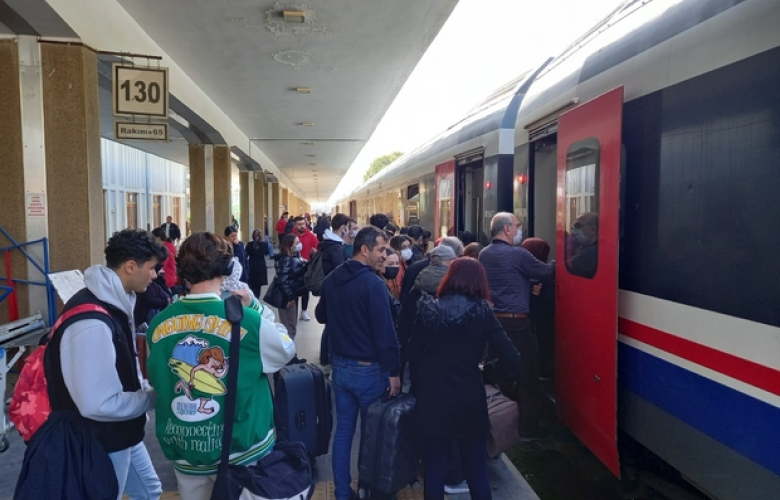 158 tren seferi ile 30 bin depremzede tahliye edildi