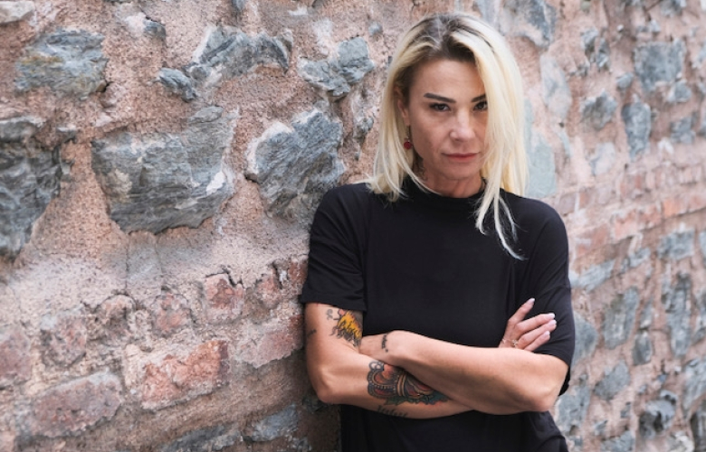 Pelin Çini'nin kitabı "Ben Pelin Çini" raflardaki yerini aldı