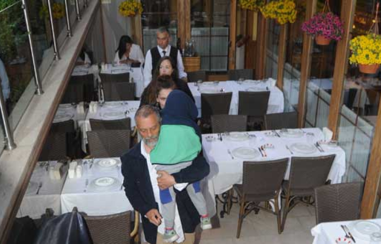 Nil Karaibrahimgil'in Aziz Arif paniği 