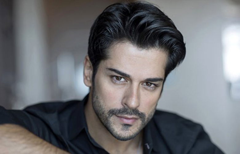 Burak Özçivit, dünyaca ünlü şarkıcıyla düet yapacak!