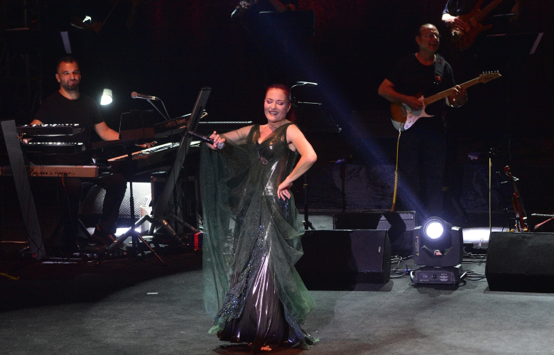 Bodrum'da Candan Erçetin gecesi