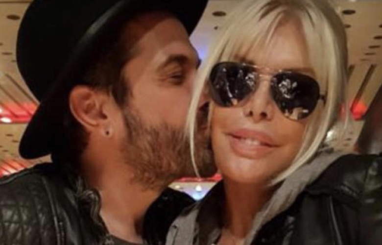 Kenan Doğulu'dan Ajda Pekkan'a prova öpücüğü