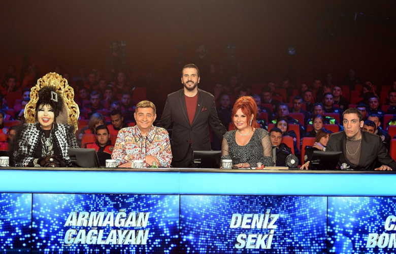Dün gece Popstar 2018'de yaşananlar! Bülent Ersoy elenen yarışmacıyı vokalisti yaptı!