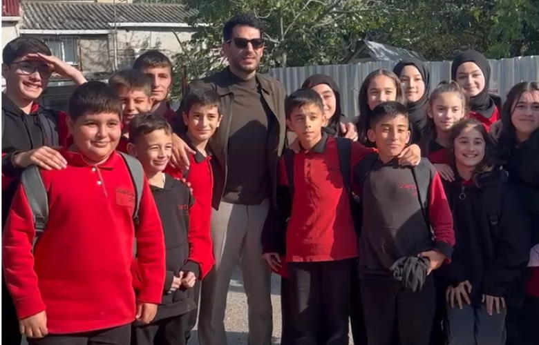 GÜLLER VE GÜNAHLAR SETİ ÇOCUKLARLA RENKLENDİ