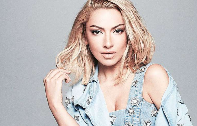 Hadise'nin üstünde bir şey yok!