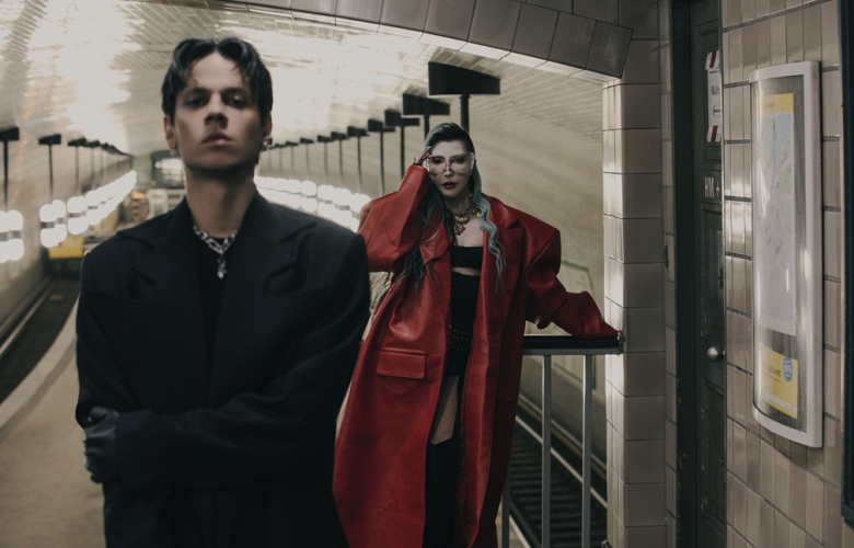 Hande Yener & Madrigal: Ego