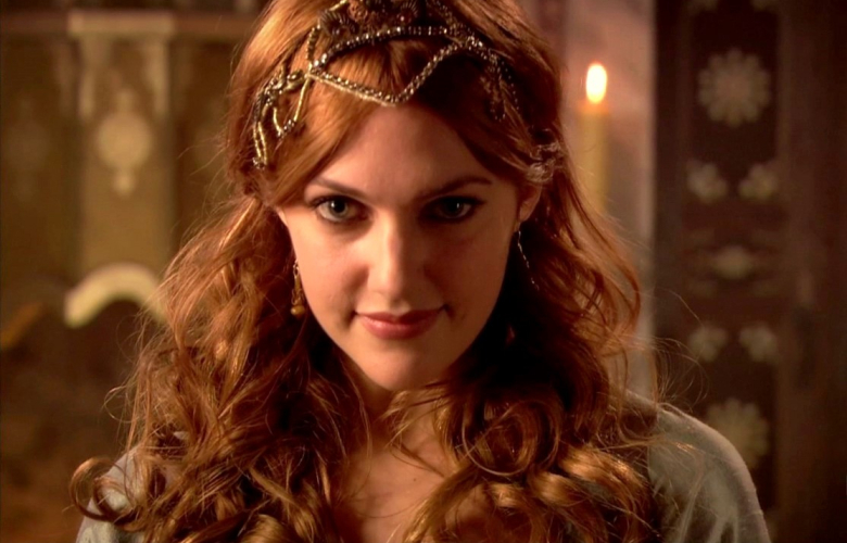 Meryem Uzerli'ye milyonluk sürpriz!.. Arap dünyasında reklam yüzü oldu.