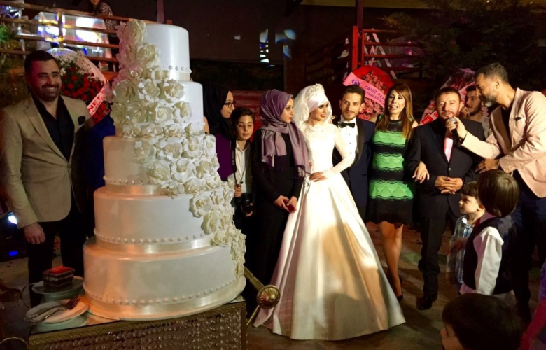 Kral Tv'nin başarılı ve sevilen muhabiri Yasin Şişman nikah masasına oturdu. 