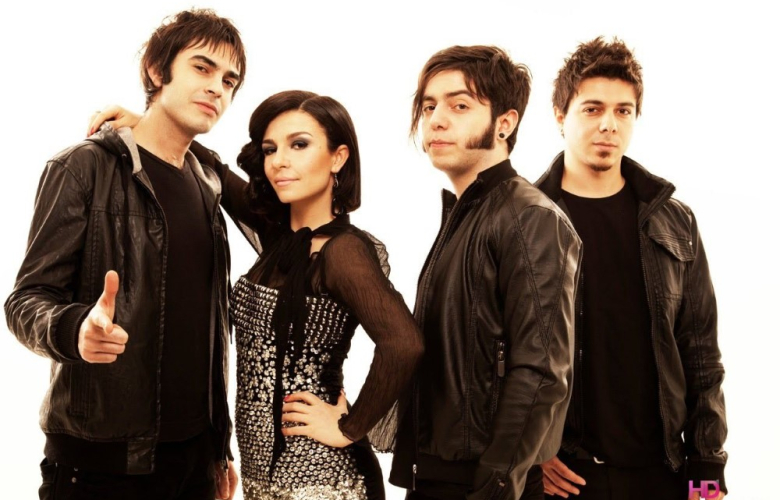 Model grubu dağıldı