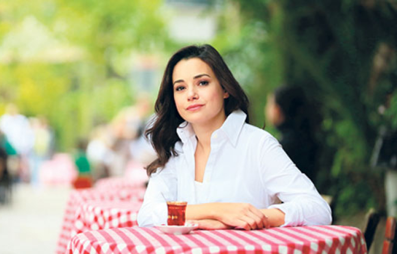 Sır hayattan ilk fotoğraf! Özgü Namal...