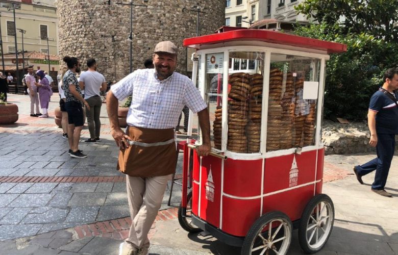 ALİ SUNAL SİMİTÇİ OLDU