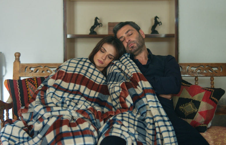 UZAK ŞEHİR’DE SEZEN AKSU SÜRPRİZİ!