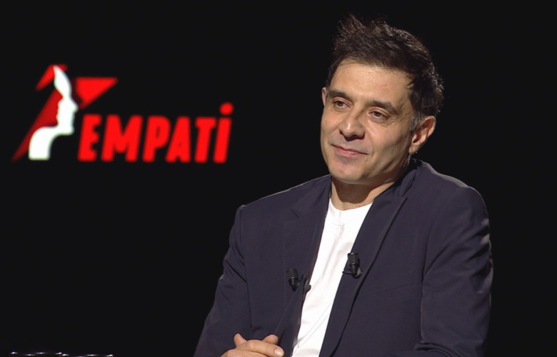 CANSEL ELÇİN: Karımı her gün daha çok seviyorum