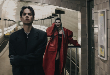 Hande Yener & Madrigal: Ego