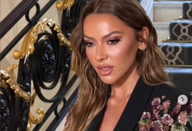 HADİSE TÜRKİYE VE DÜNYA’DA LİSTELERDE ZİRVEYE YÜRÜYOR!   
